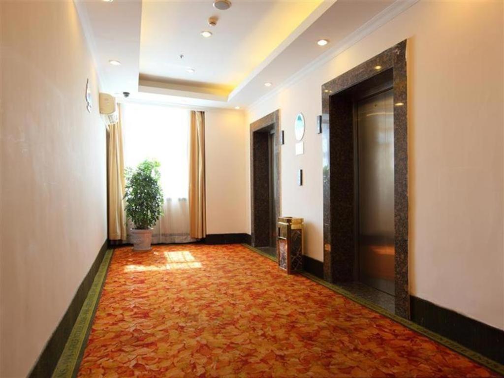 Vx Hotel Shanghai Yixian Road Dabaishu Extérieur photo